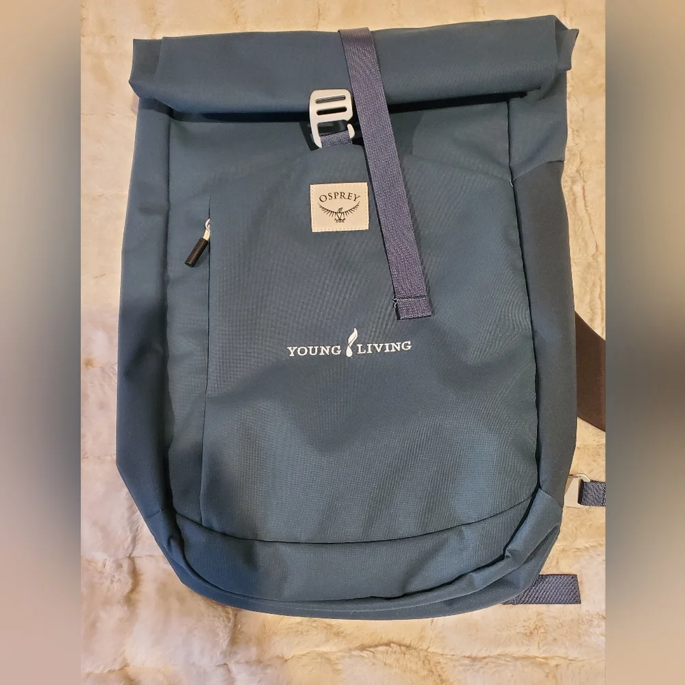 Osprey Arcane Roll Top Backpack NWOT - Picture 5 of 7